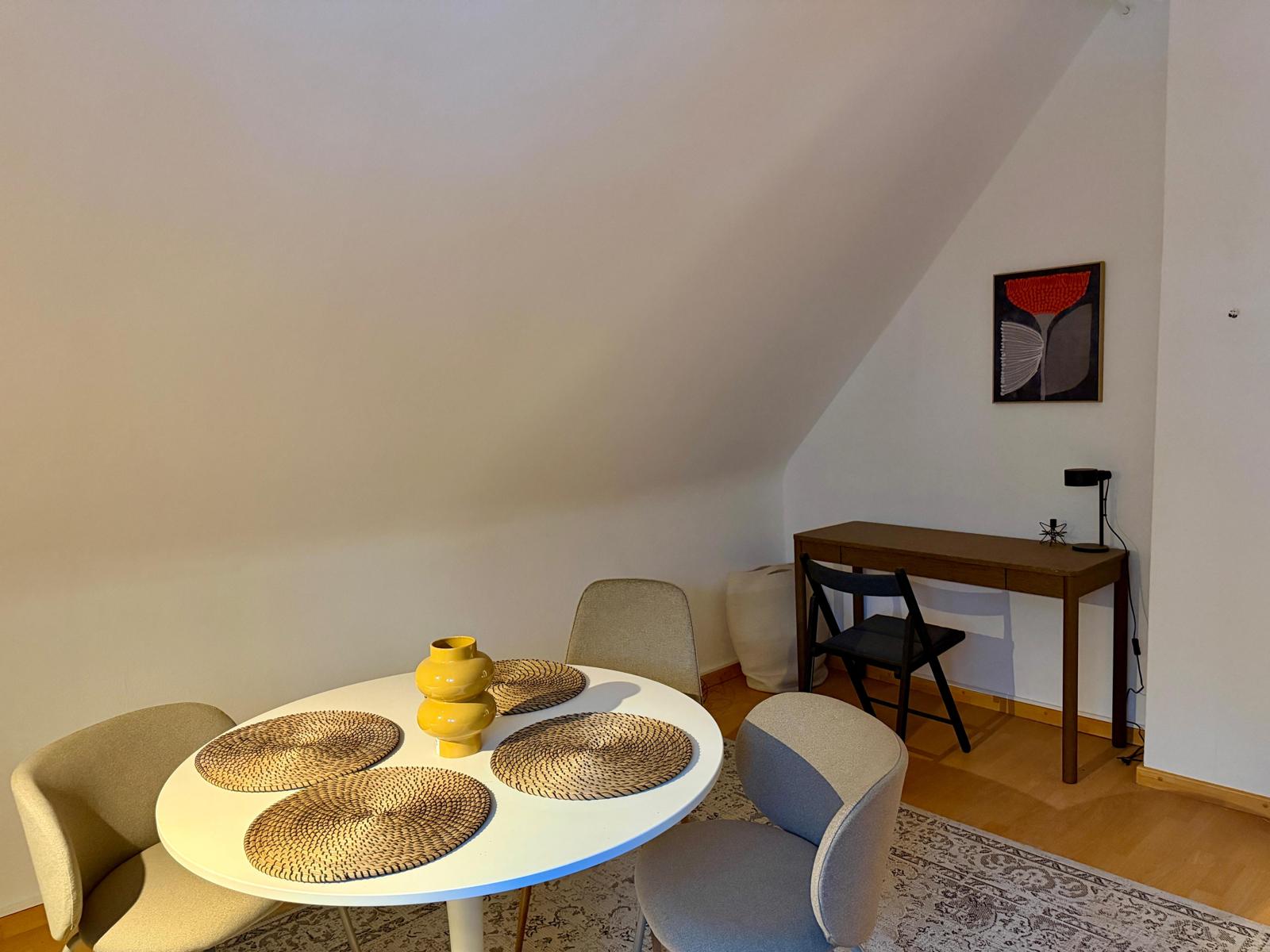 bezugsfreie Wohnung in Top-Lage Berlin Westend, Bild 5 von 7