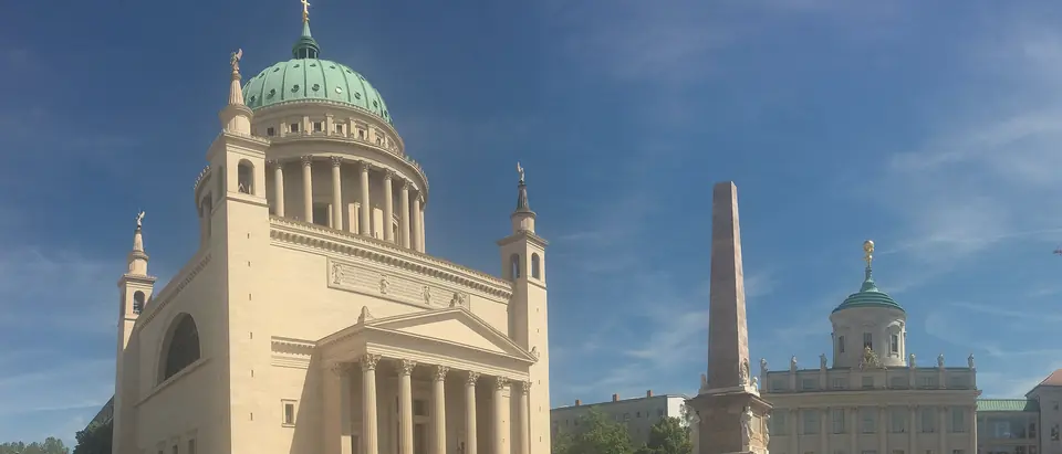 Alter Markt in Potsdam mit Nikolaikirche, Obelisk und Altem Rathaus
